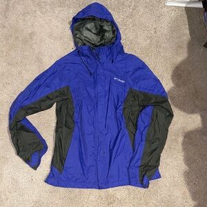 Columbia Omni Tech Women Purple Lining Windbreaker